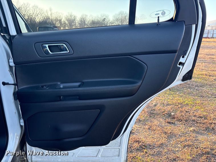 image for item EV2604 2015 Ford Explorer Police Interceptor SUV