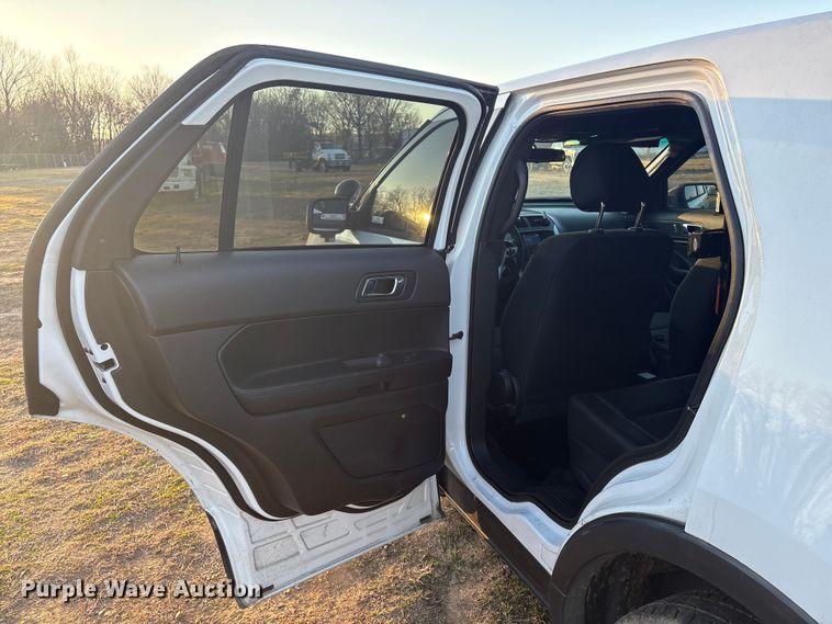 image for item EV2604 2015 Ford Explorer Police Interceptor SUV