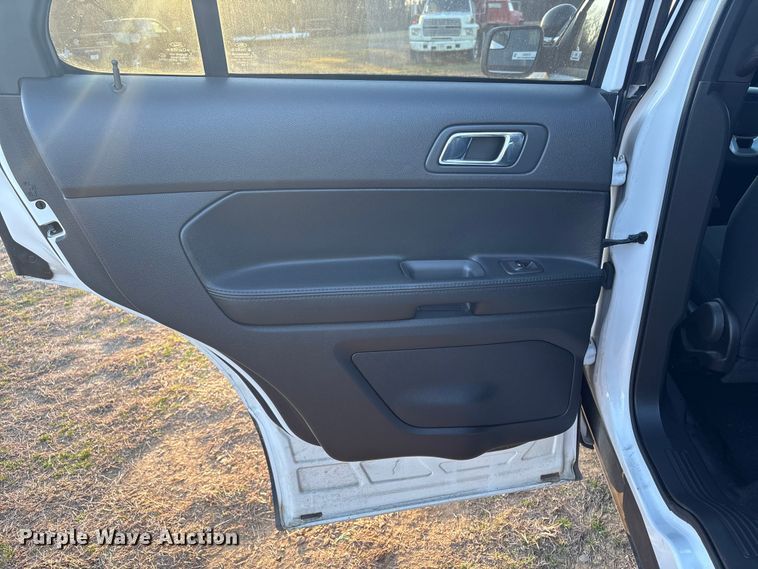 image for item EV2604 2015 Ford Explorer Police Interceptor SUV