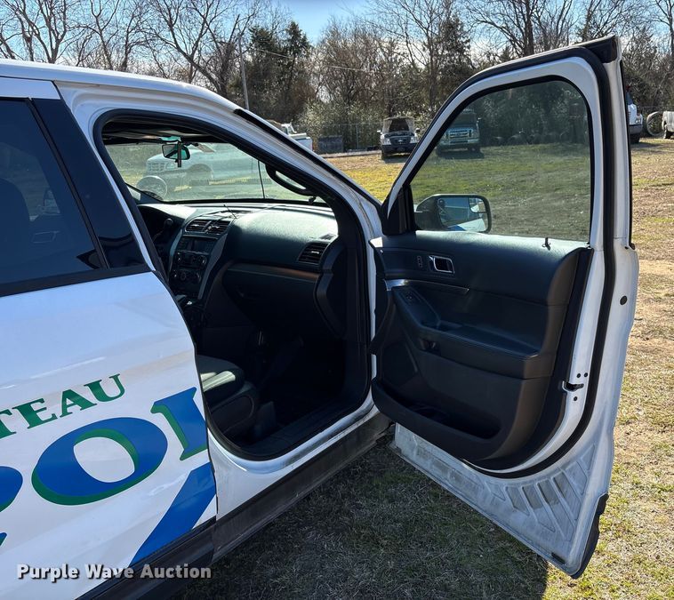 image for item EV2608 2015 Ford Explorer Police Interceptor SUV