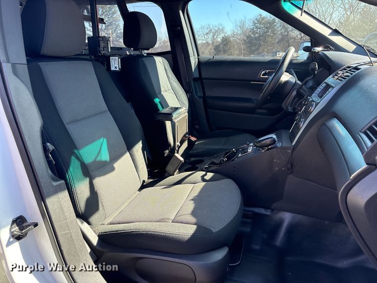 image for item EV2608 2015 Ford Explorer Police Interceptor SUV