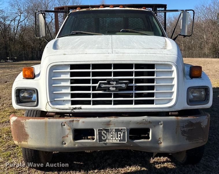 image for item EV2610 2000 Chevrolet C7 dump flatbed truck