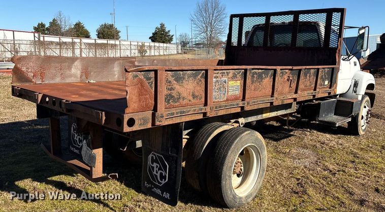 image for item EV2610 2000 Chevrolet C7 dump flatbed truck