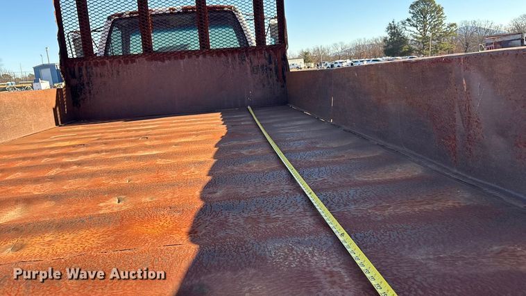 image for item EV2610 2000 Chevrolet C7 dump flatbed truck