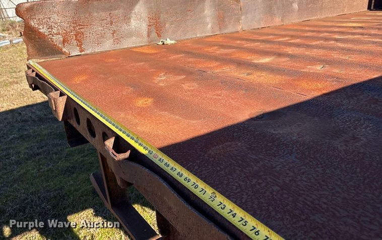 image for item EV2610 2000 Chevrolet C7 dump flatbed truck