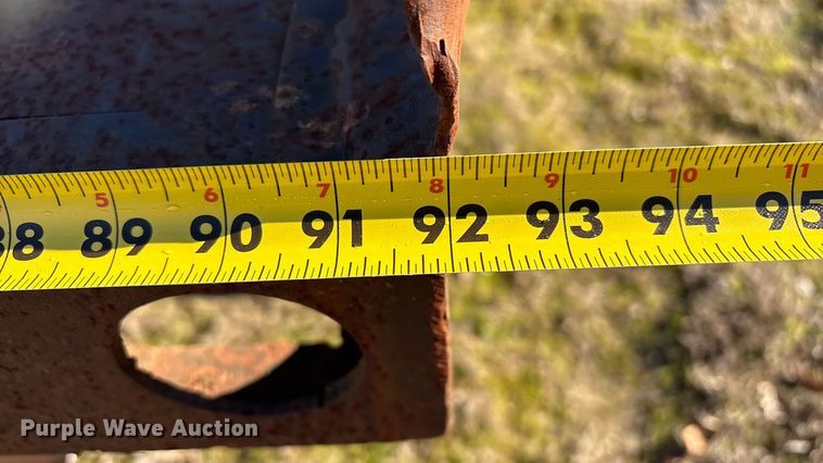 image for item EV2610 2000 Chevrolet C7 dump flatbed truck