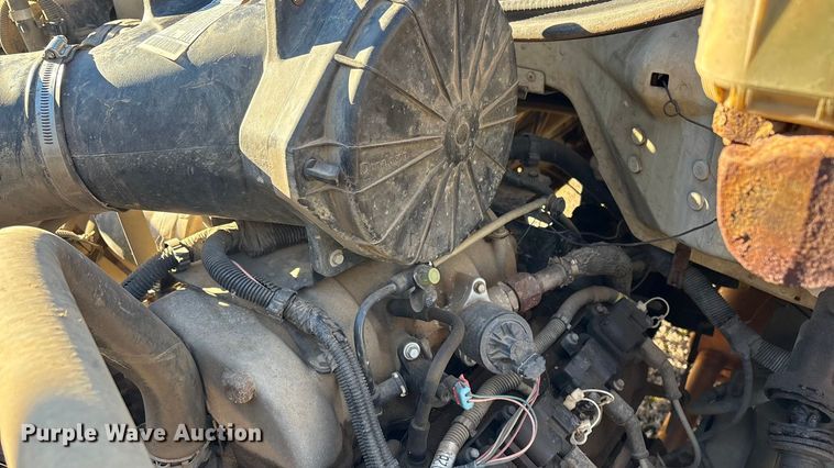 image for item EV2610 2000 Chevrolet C7 dump flatbed truck