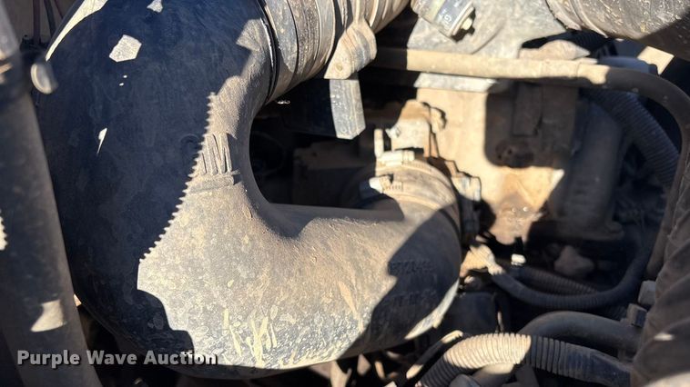 image for item EV2610 2000 Chevrolet C7 dump flatbed truck