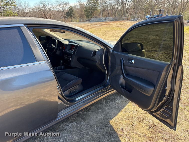 image for item EV2613 2011 Nissan Maxima 