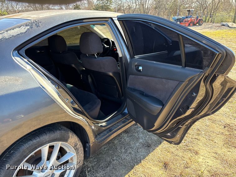 image for item EV2613 2011 Nissan Maxima 