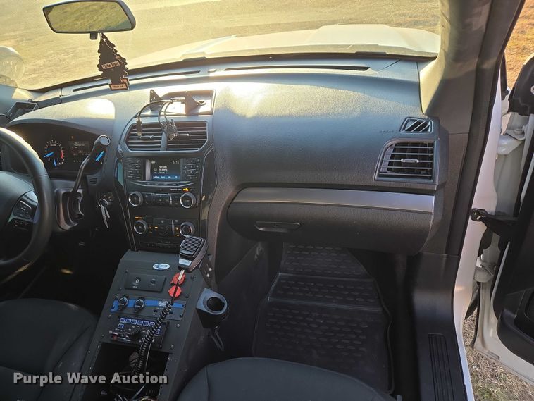 image for item EV2615 2019 Ford Explorer Police Interceptor SUV