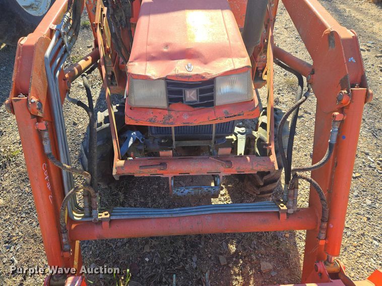image for item EV2617 Kubota B2150 MFWD tractor