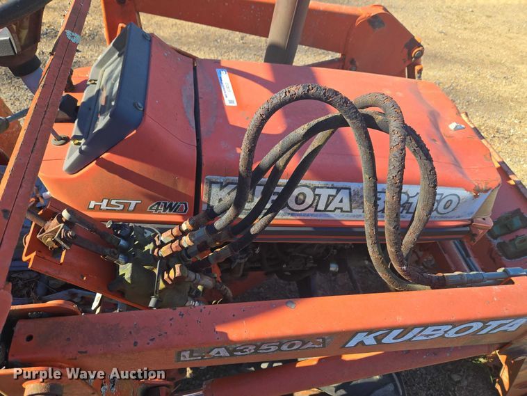image for item EV2617 Kubota B2150 MFWD tractor