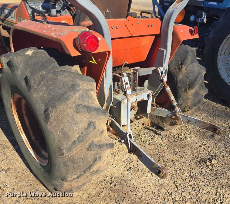 image for item EV2617 Kubota B2150 MFWD tractor