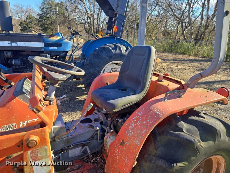 image for item EV2617 Kubota B2150 MFWD tractor