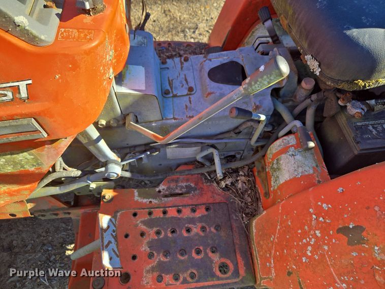 image for item EV2617 Kubota B2150 MFWD tractor