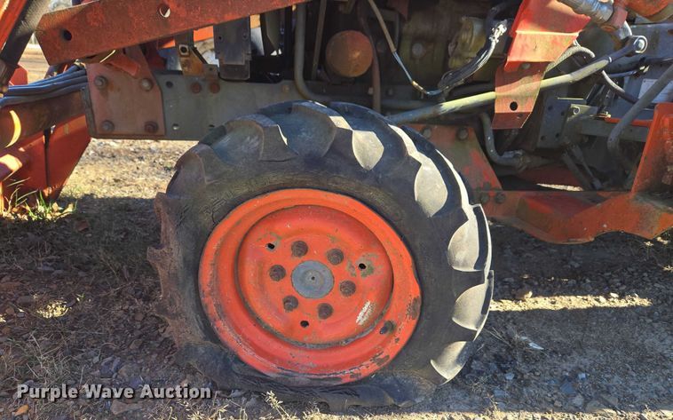 image for item EV2617 Kubota B2150 MFWD tractor