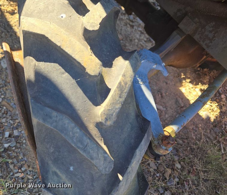 image for item EV2617 Kubota B2150 MFWD tractor