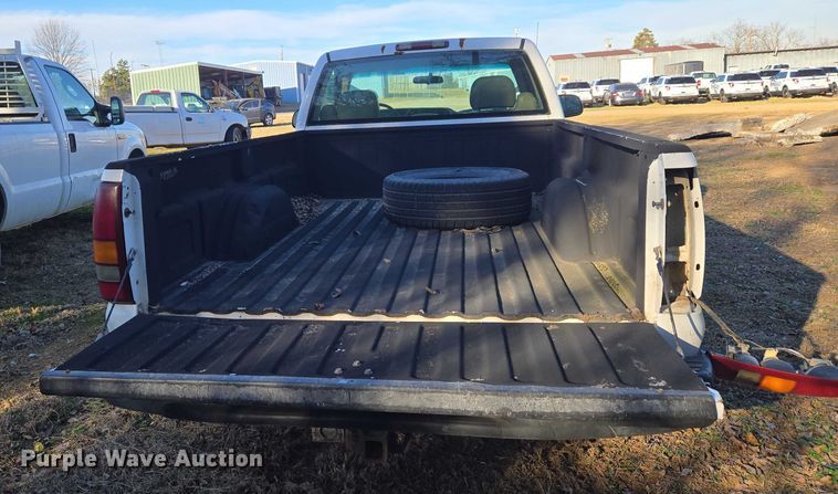 image for item EV2618 2002 Chevrolet Silverado 1500 pickup truck