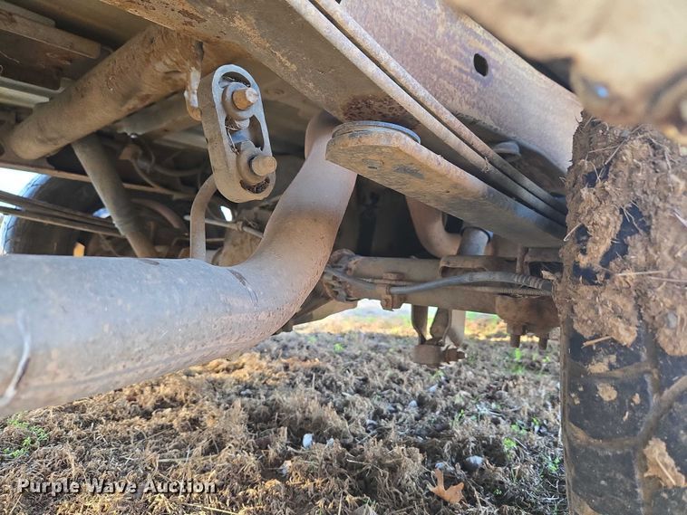 image for item EV2618 2002 Chevrolet Silverado 1500 pickup truck