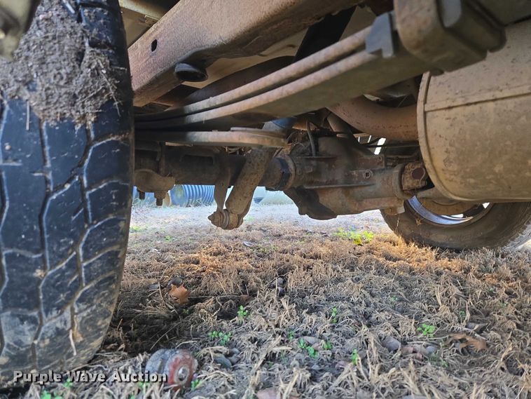 image for item EV2618 2002 Chevrolet Silverado 1500 pickup truck