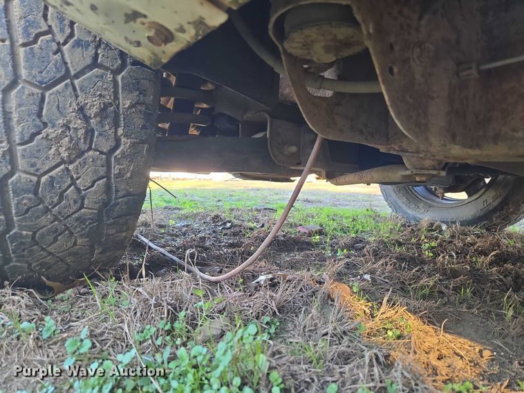 image for item EV2618 2002 Chevrolet Silverado 1500 pickup truck