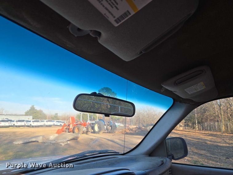 image for item EV2618 2002 Chevrolet Silverado 1500 pickup truck