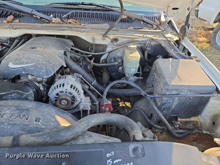 image for item EV2618 2002 Chevrolet Silverado 1500 pickup truck