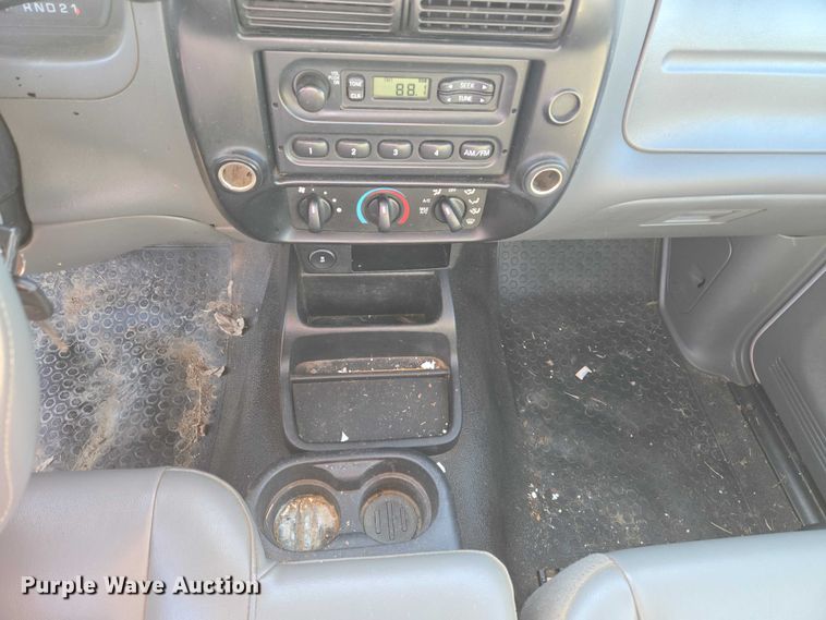 image for item EV2620 2010 Ford Ranger pickup truck