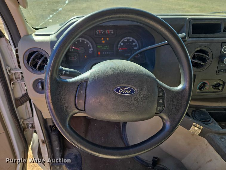 image for item EV2621 2009 Ford Wagon E350 Super Duty van