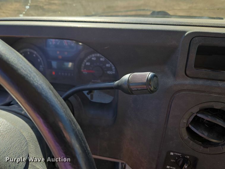 image for item EV2621 2009 Ford Wagon E350 Super Duty van