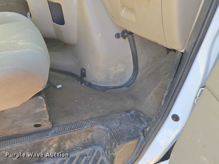 image for item EV2621 2009 Ford Wagon E350 Super Duty van