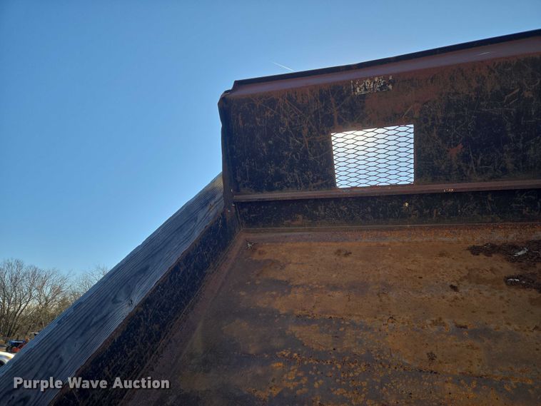 image for item EV2622 2011 Chevrolet Silverado 3500HD dump bed pickup truck