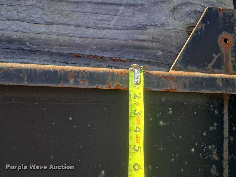 image for item EV2622 2011 Chevrolet Silverado 3500HD dump bed pickup truck