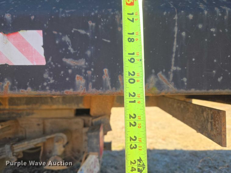 image for item EV2622 2011 Chevrolet Silverado 3500HD dump bed pickup truck