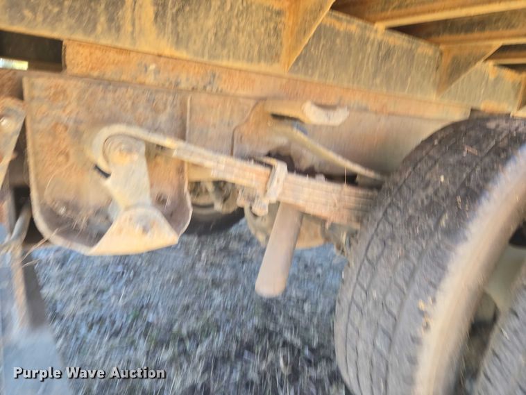 image for item EV2622 2011 Chevrolet Silverado 3500HD dump bed pickup truck