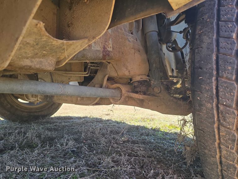 image for item EV2622 2011 Chevrolet Silverado 3500HD dump bed pickup truck