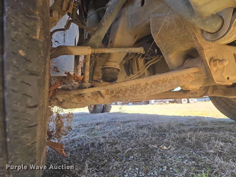 image for item EV2622 2011 Chevrolet Silverado 3500HD dump bed pickup truck