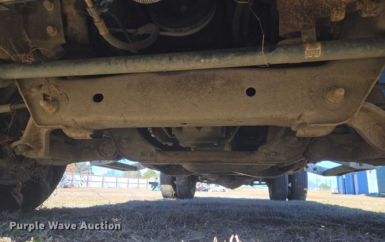 image for item EV2622 2011 Chevrolet Silverado 3500HD dump bed pickup truck