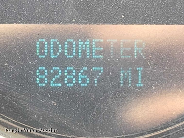 image for item EV2622 2011 Chevrolet Silverado 3500HD dump bed pickup truck