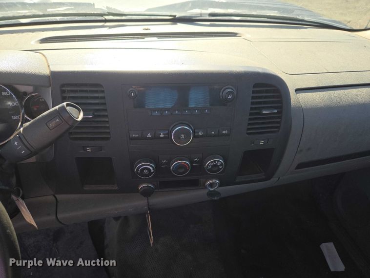 image for item EV2622 2011 Chevrolet Silverado 3500HD dump bed pickup truck