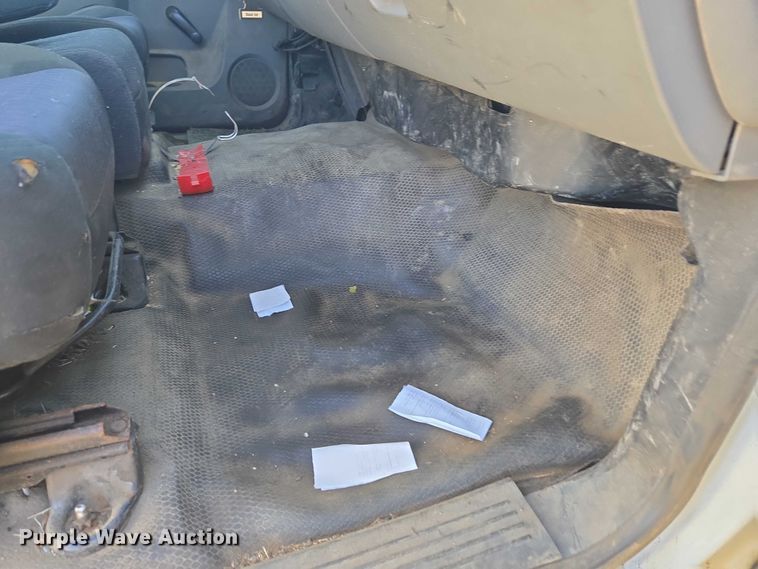 image for item EV2622 2011 Chevrolet Silverado 3500HD dump bed pickup truck