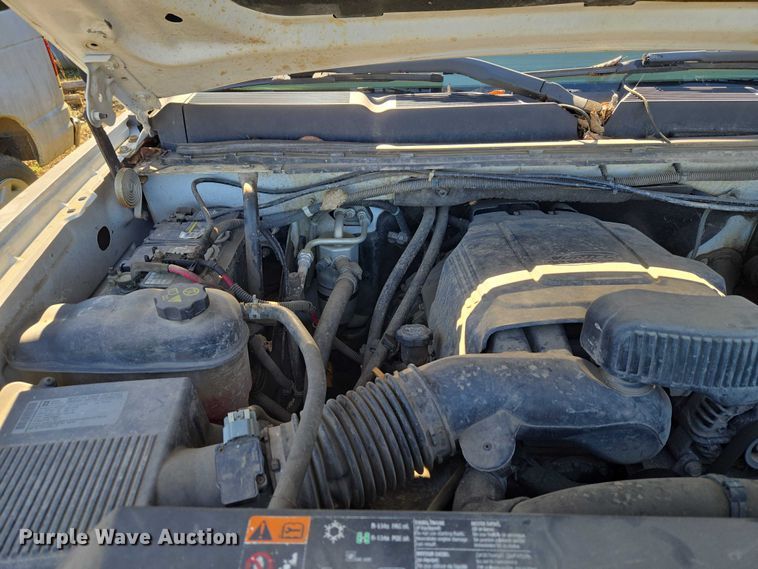 image for item EV2622 2011 Chevrolet Silverado 3500HD dump bed pickup truck