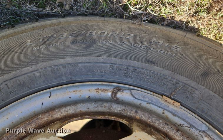 image for item EV2622 2011 Chevrolet Silverado 3500HD dump bed pickup truck