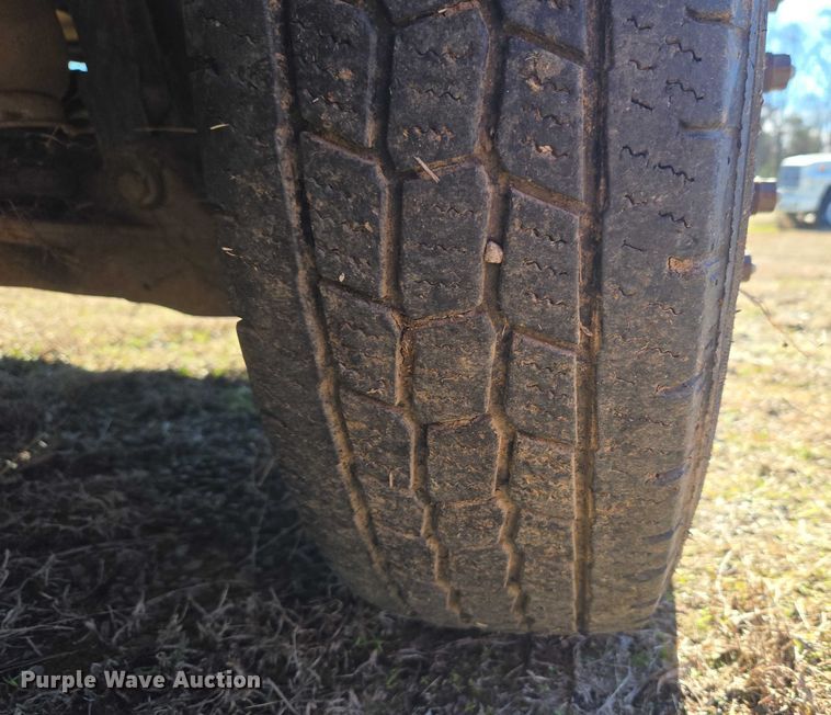 image for item EV2622 2011 Chevrolet Silverado 3500HD dump bed pickup truck