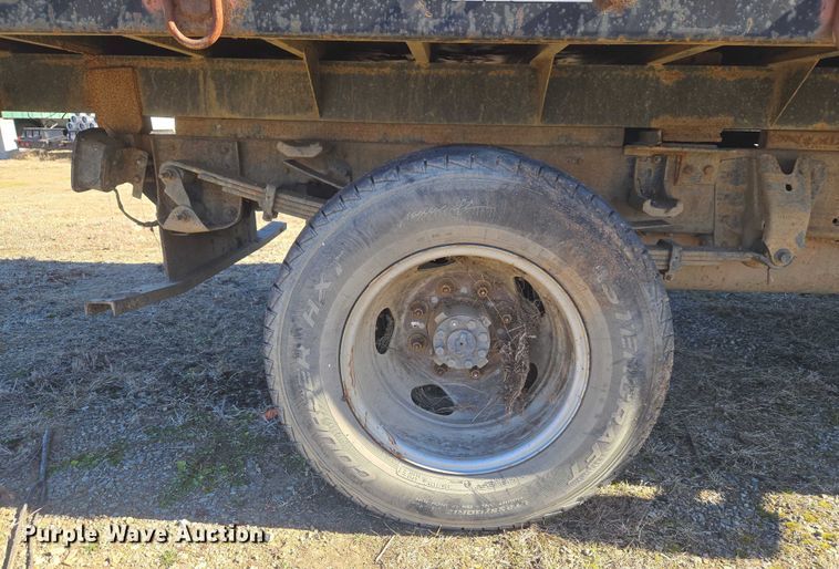 image for item EV2622 2011 Chevrolet Silverado 3500HD dump bed pickup truck