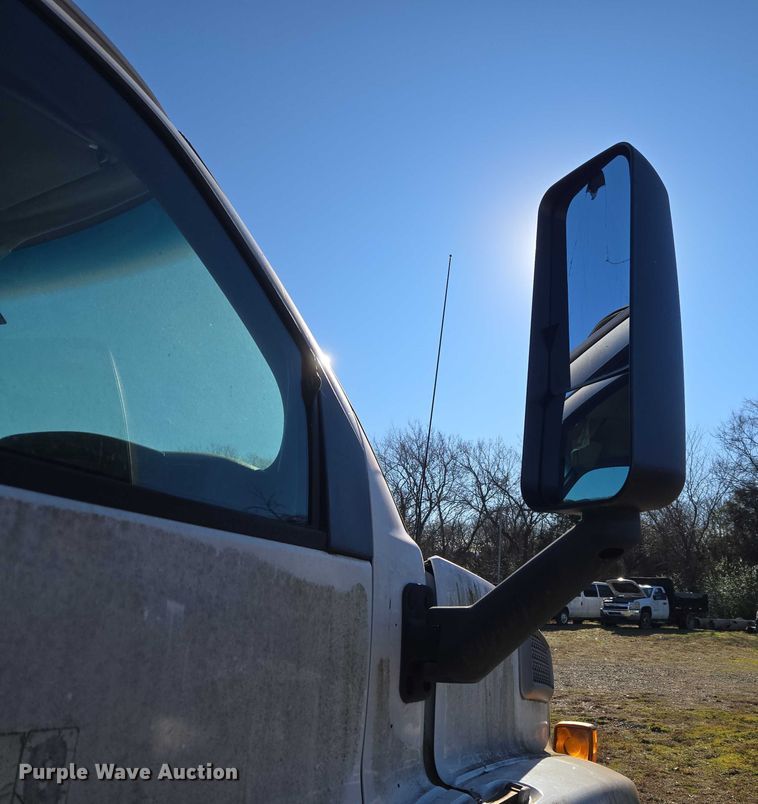 image for item EV2623 2008 GMC C7 dump truck