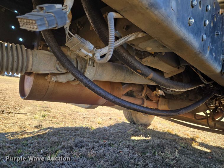 image for item EV2623 2008 GMC C7 dump truck