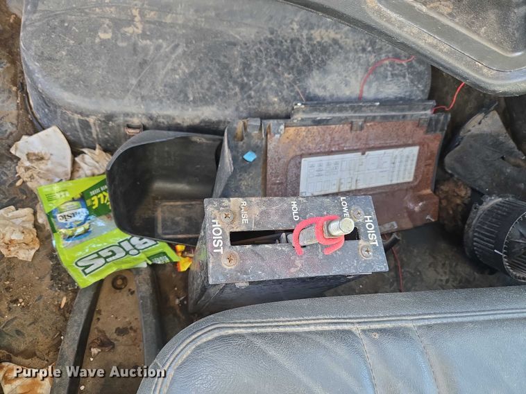 image for item EV2623 2008 GMC C7 dump truck