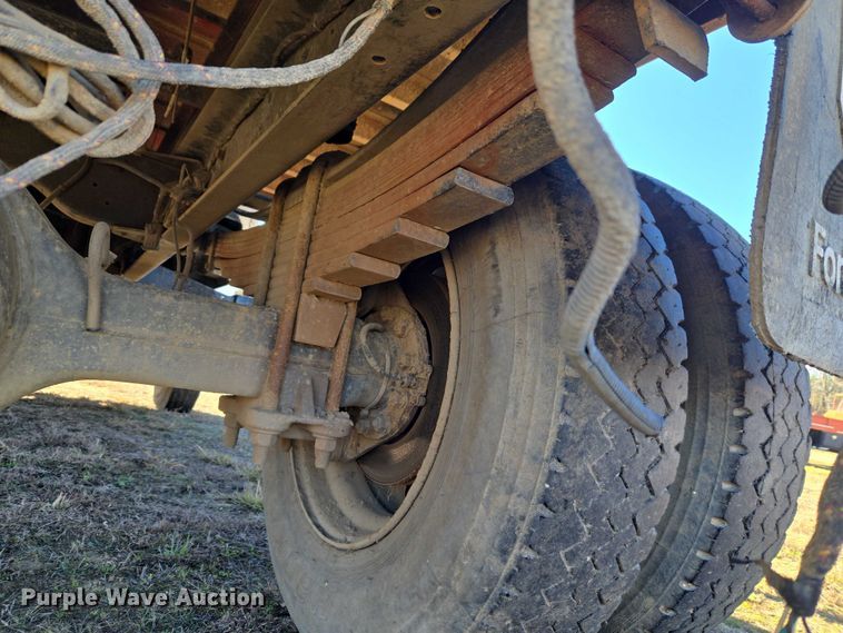 image for item EV2623 2008 GMC C7 dump truck